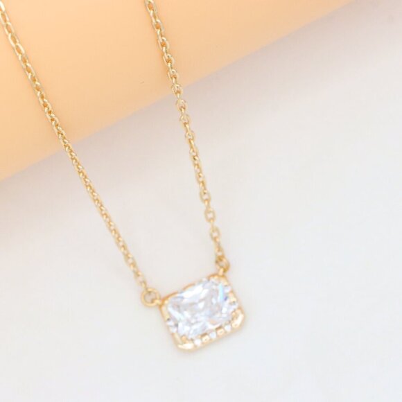 "Elegant Rose Gold Necklace with Crystal Charm, XPNL0392 - Picture 11 of 13
